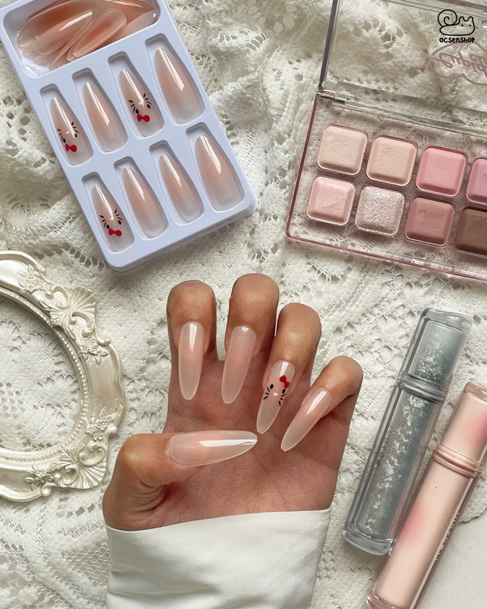 Nail giả