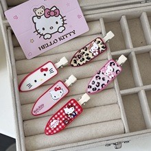 Set kẹp tóc ngũ giác Hello Kitty viền màu (2c)