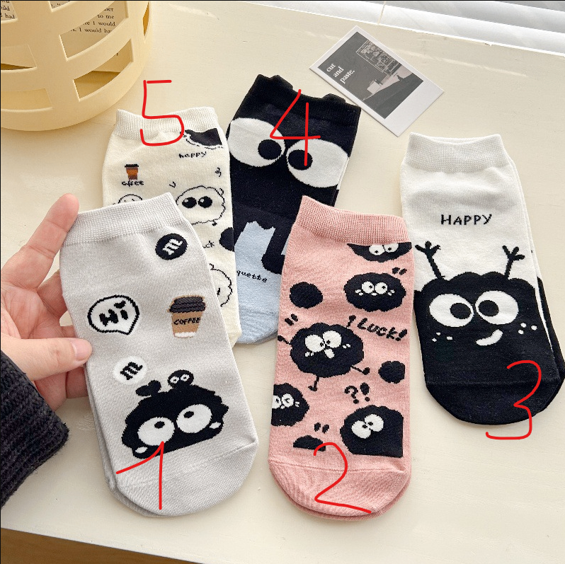 Tất ngắn cổ Susuwatari