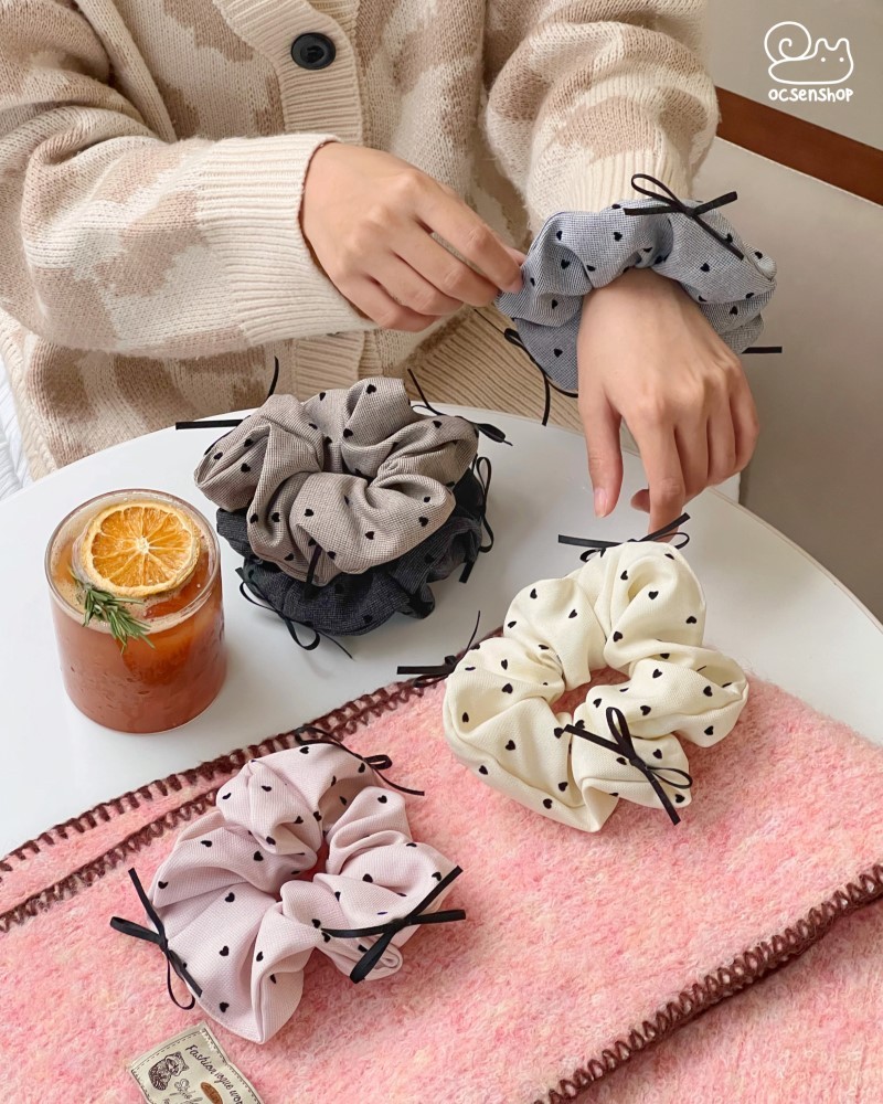 Scrunchie đính nơ ruy băng