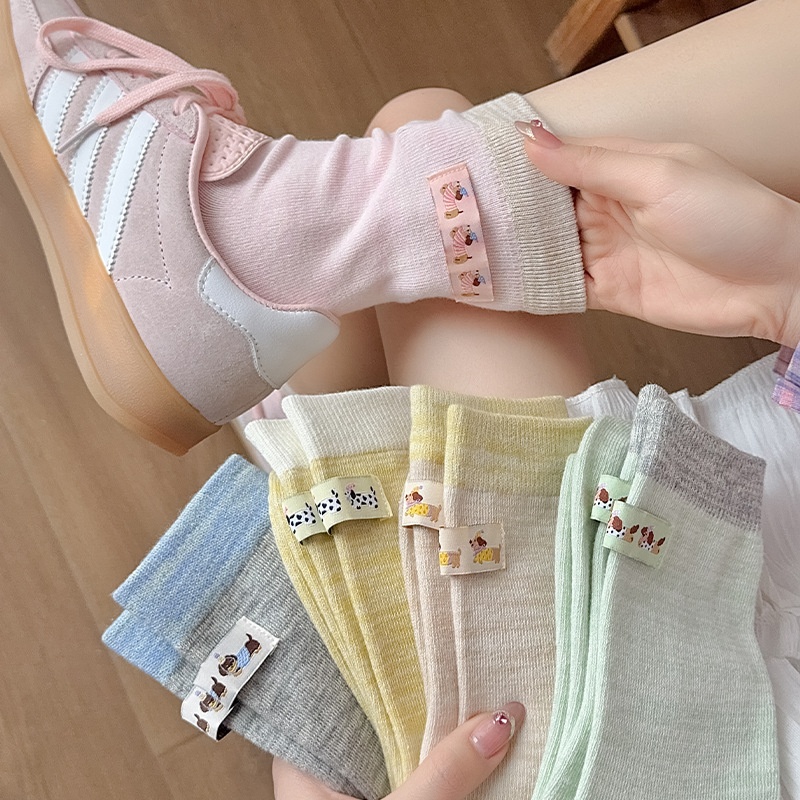 Tất cao cổ trơn màu gắn tag cún