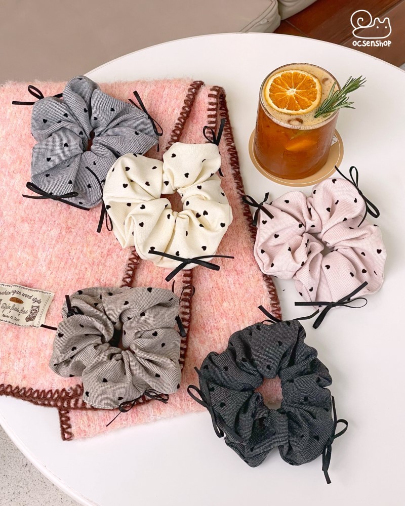 Scrunchie đính nơ ruy băng