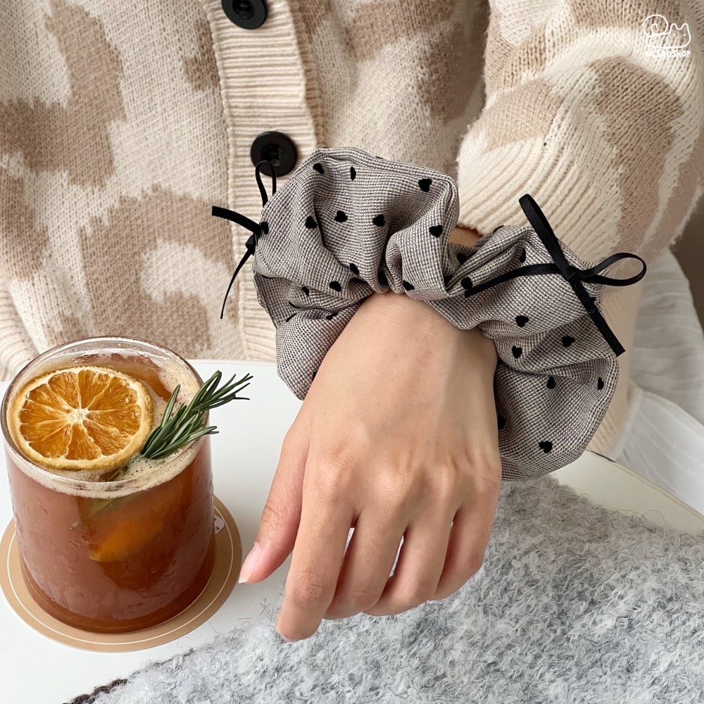 Scrunchie đính nơ ruy băng