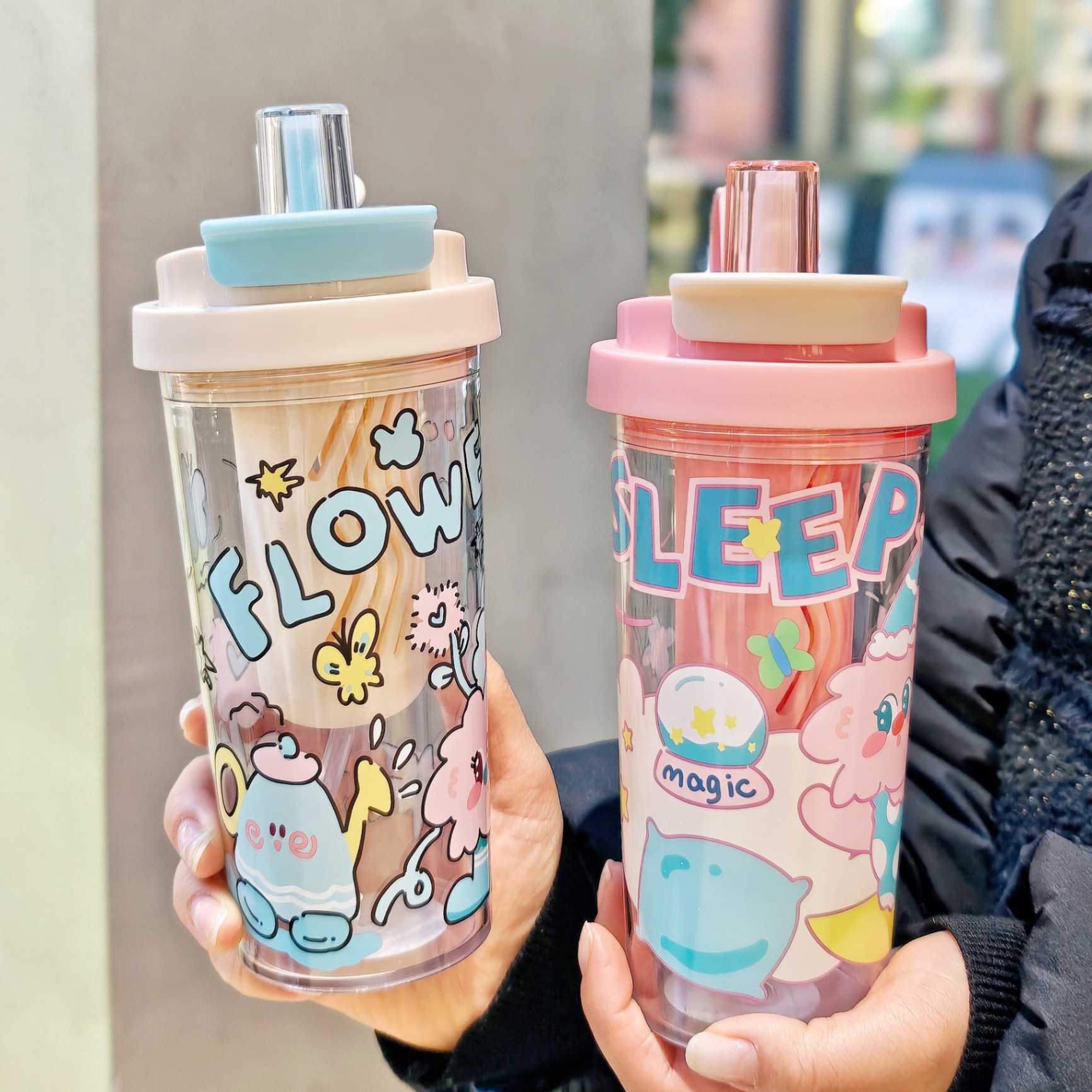 Bình nước nhựa Cartoon (550ml)