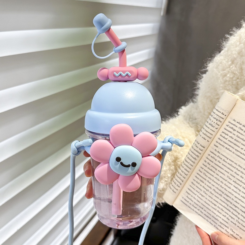 Bình nước nhựa Hoa mặt cười (800ml)