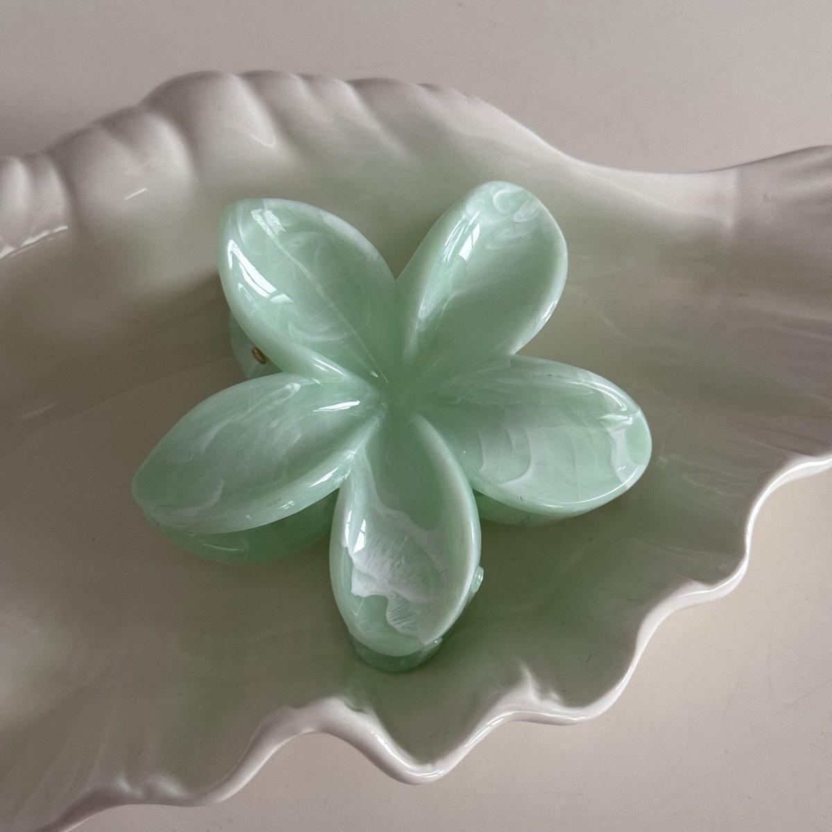 Kẹp càng cua hoa sứ Marble (8cm)