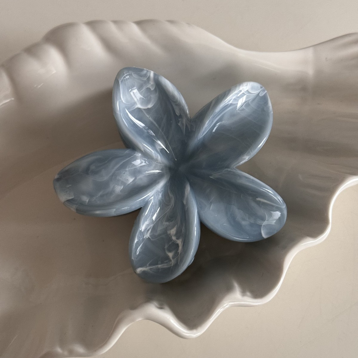 Kẹp càng cua hoa sứ Marble (8cm)