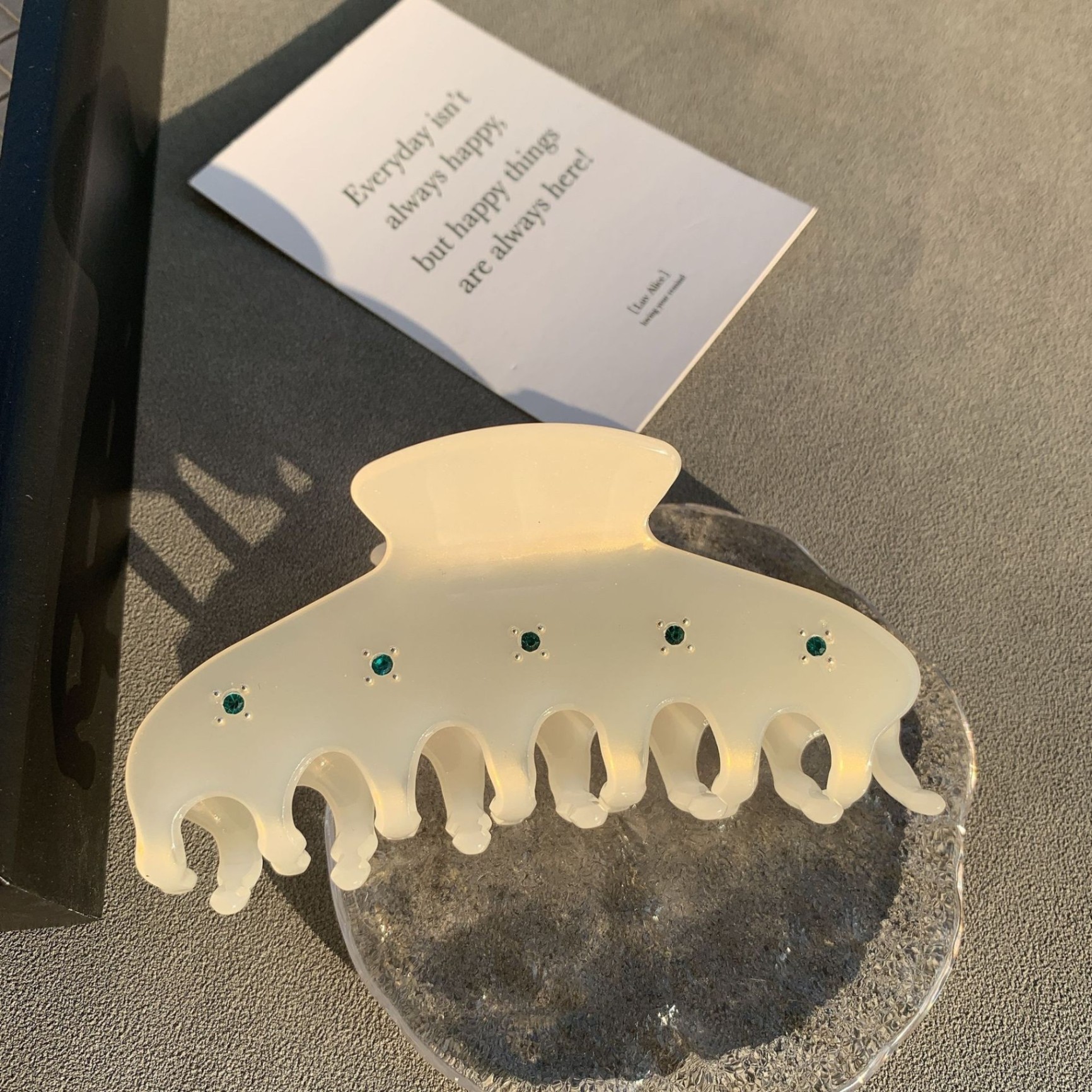 Kẹp càng cua bán nguyệt đính đá (10,5cm)