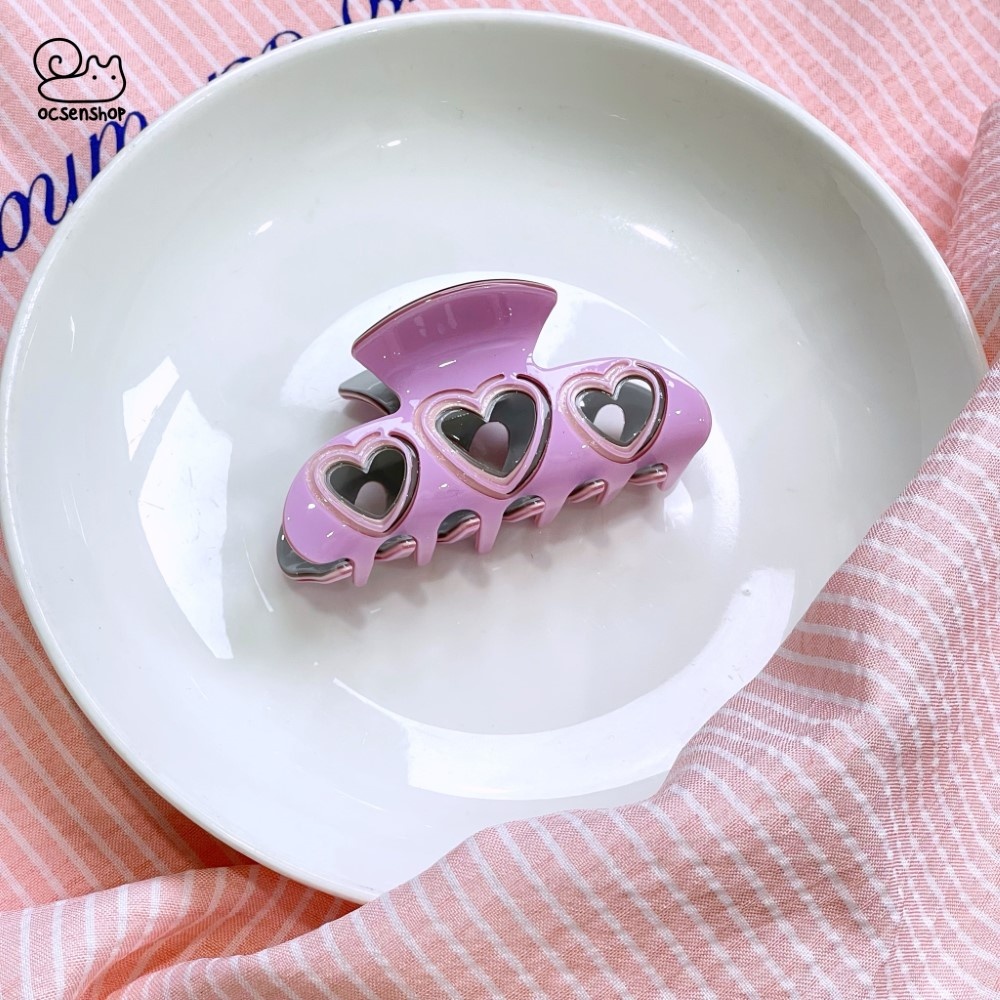 Kẹp càng cua 3 trái tim rỗng (8cm)