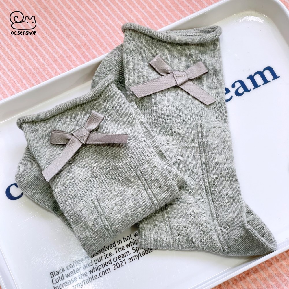 Tất cao cổ viền xoăn họa tiết