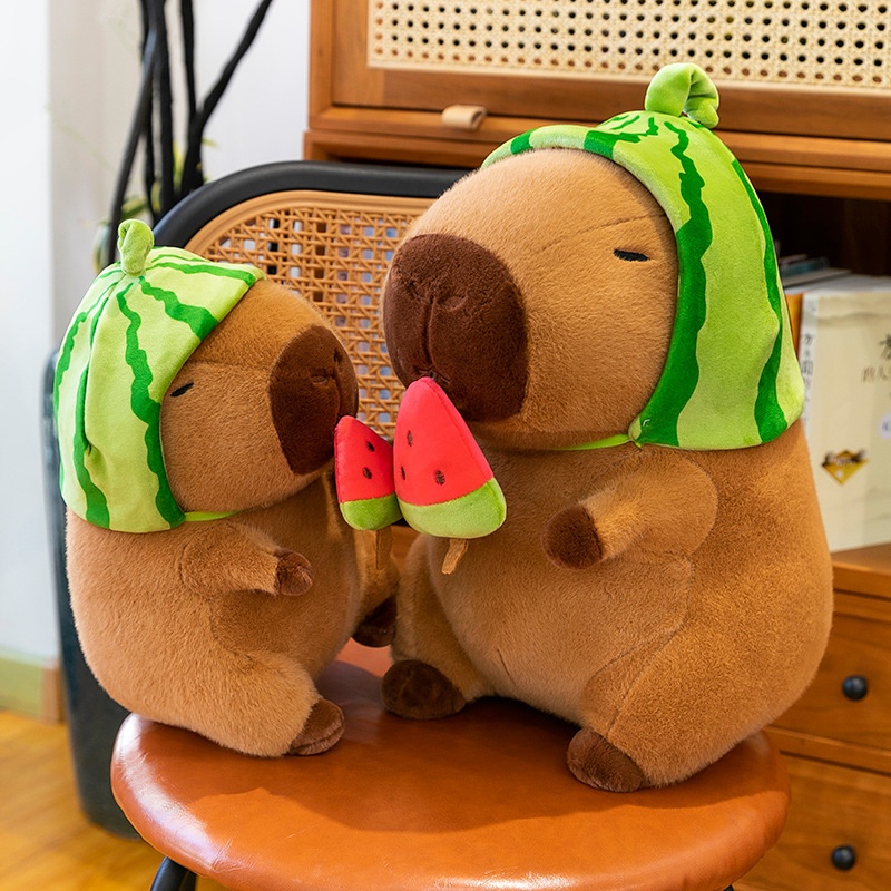 Capybara bông cầm dưa hấu