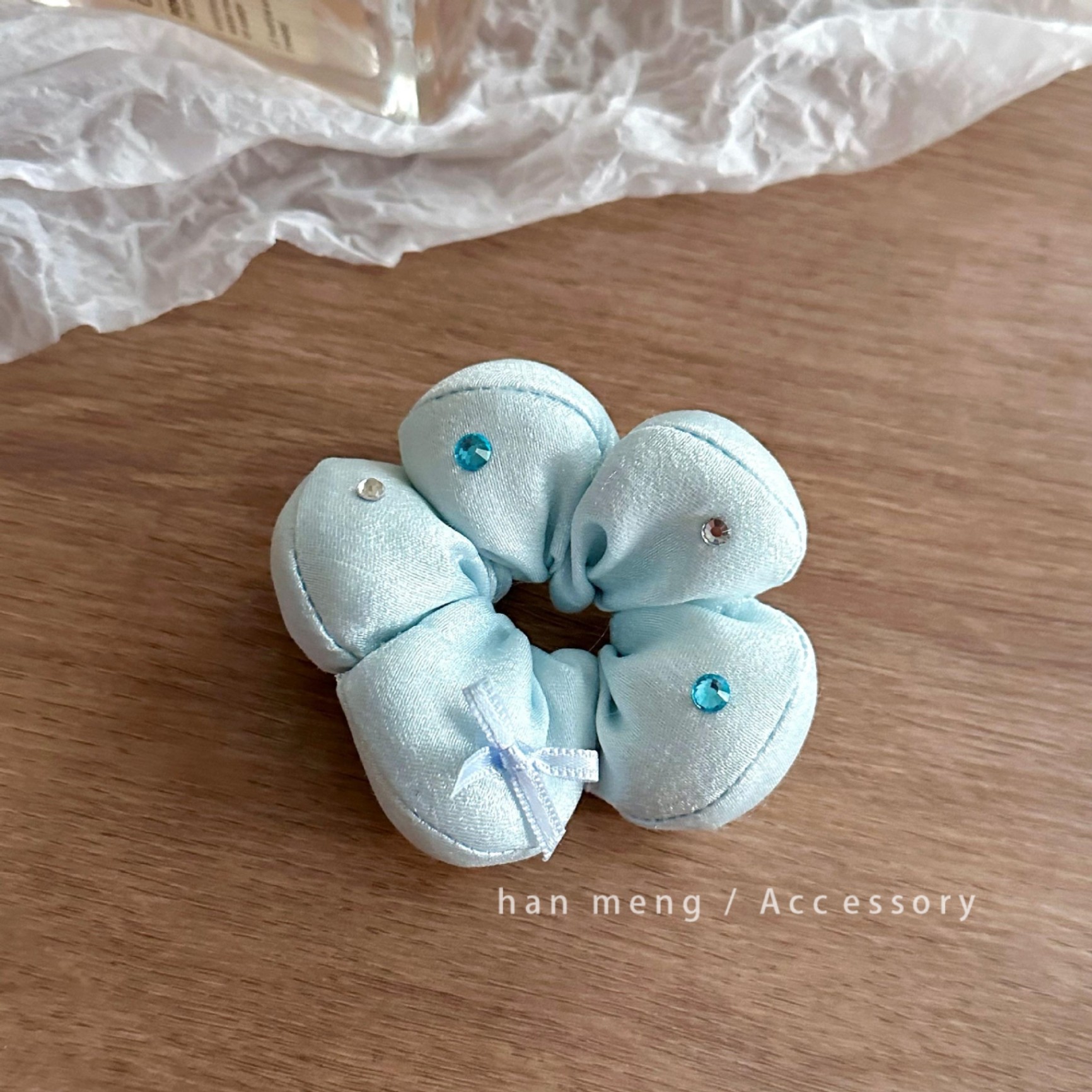 Scrunchie hoa bông phồng họa tiết