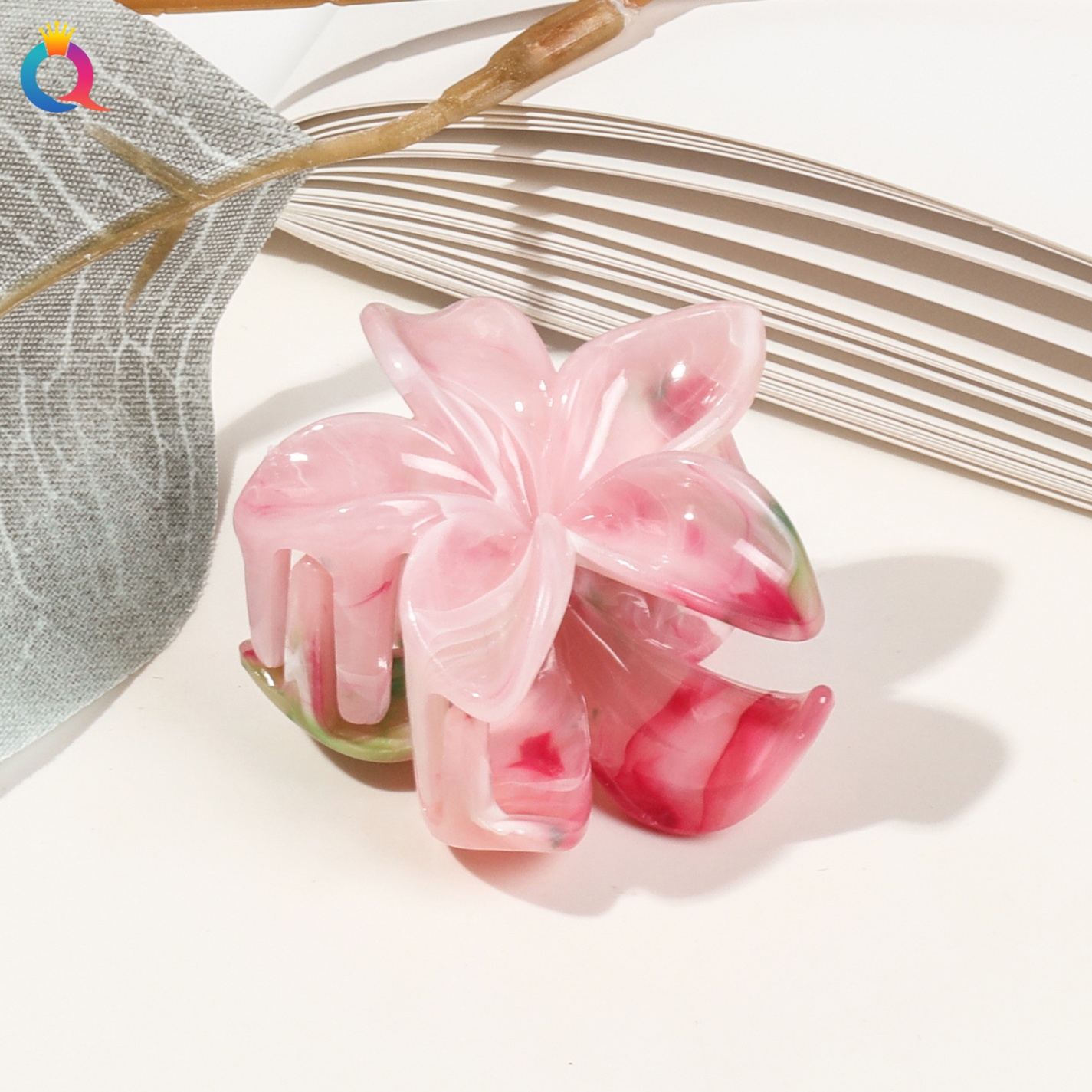 Kẹp càng cua hoa sứ marble (4cm)