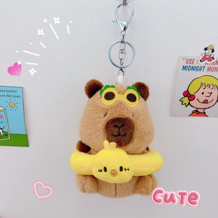 Móc khóa Capybara bãi biển