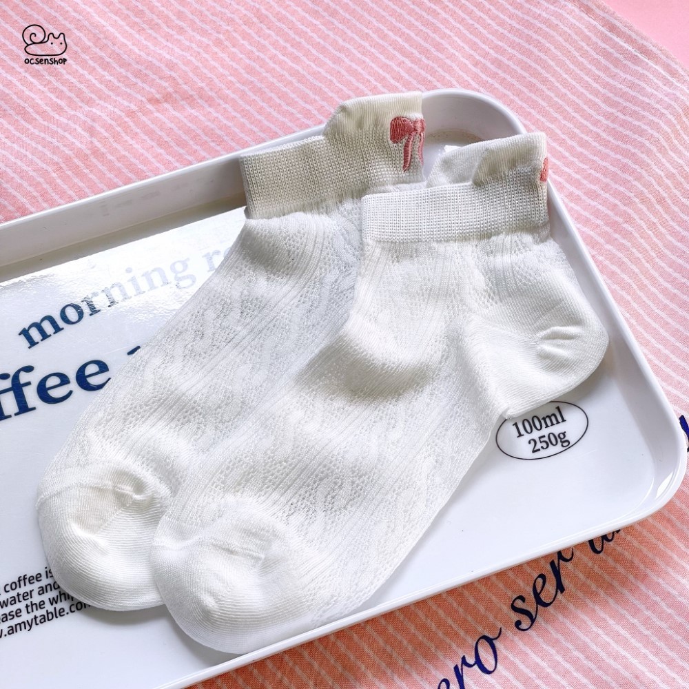 Tất ngắn cổ gót thêu nơ