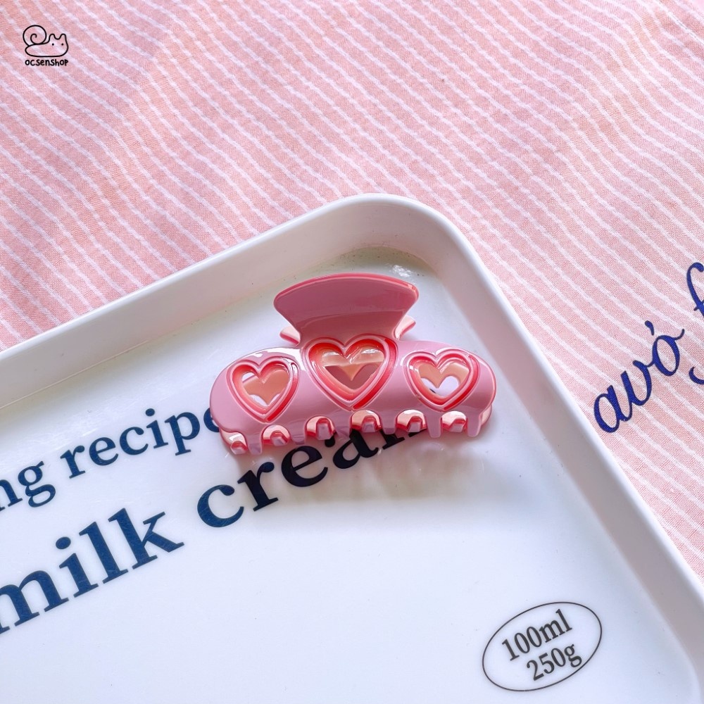 Kẹp càng cua 3 trái tim rỗng (8cm)