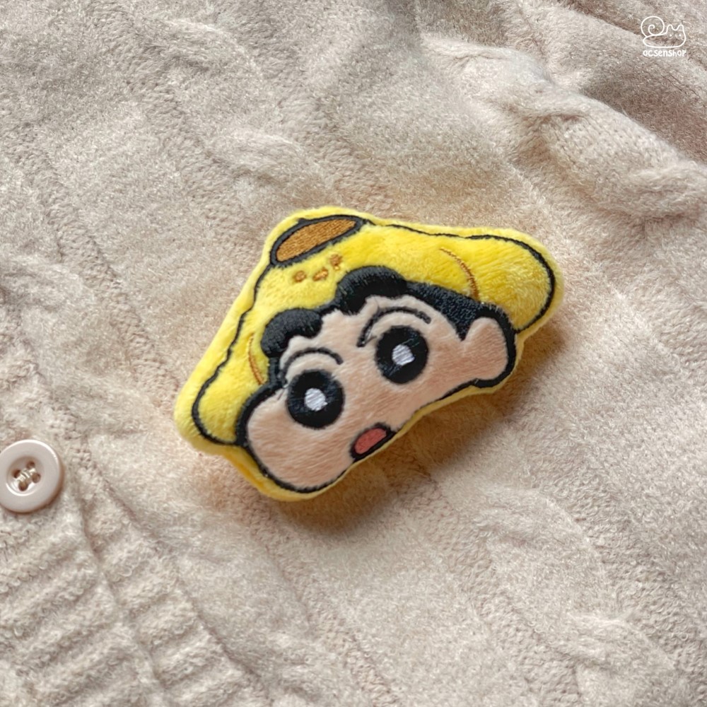Pin cài áo bông Shin cosplay sanrio