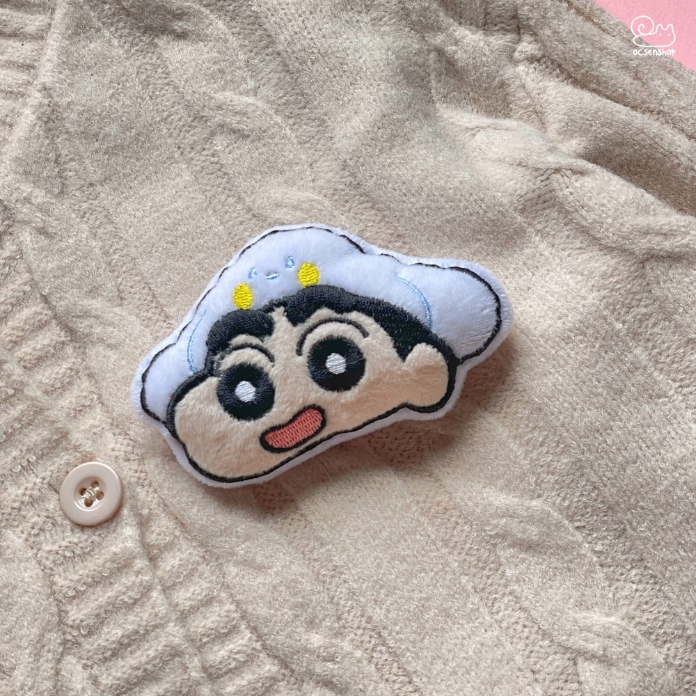 Pin cài áo bông Shin cosplay sanrio