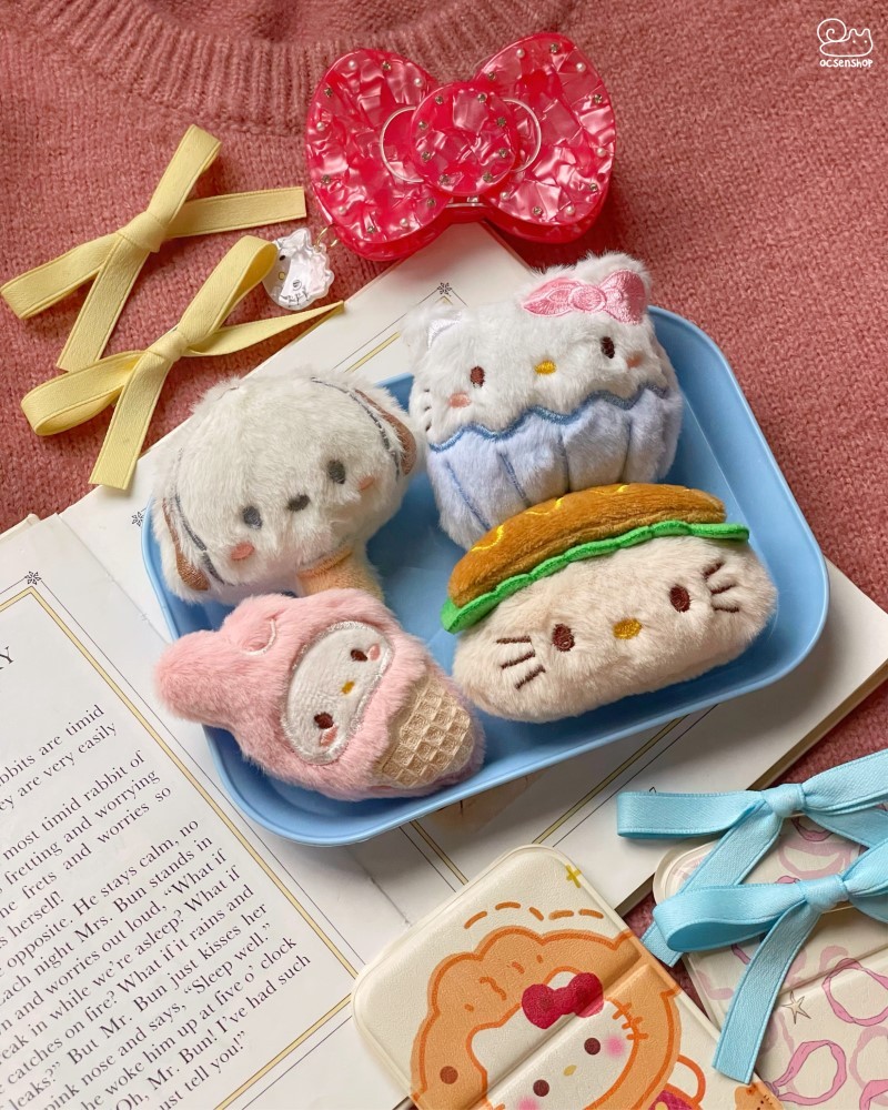 Pin cài áo bông Sanrio cosplay đồ ăn