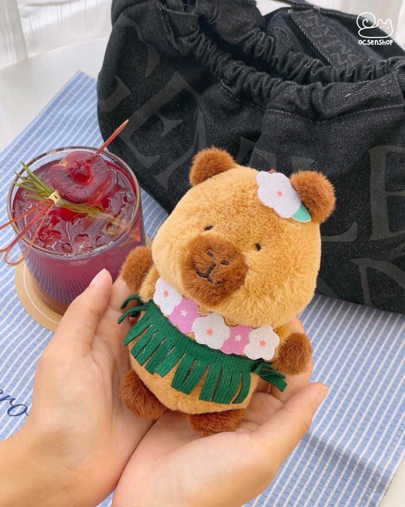 Móc khóa Capybara bãi biển