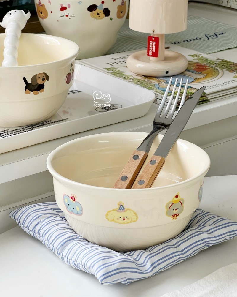 Bát sứ viền họa tiết