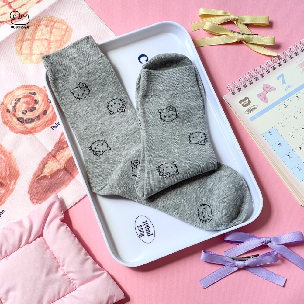 Tất cao cổ Hello Kitty