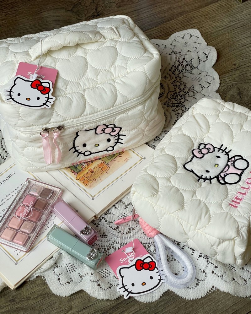 Túi đựng mĩ phẩm hình thêu Hello Kitty