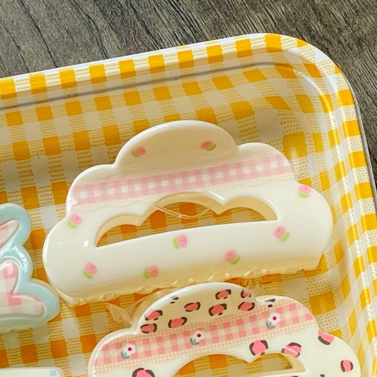 Kẹp càng cua họa tiết kẻ ô (7cm)