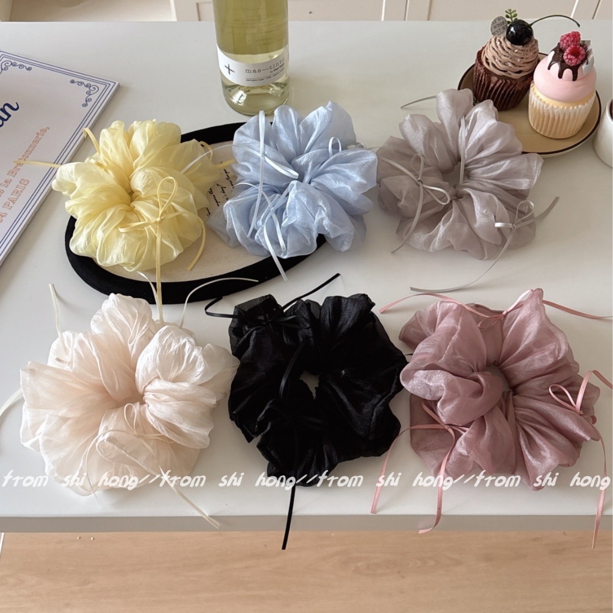 Scrunchie voan đính nơ ruy băng