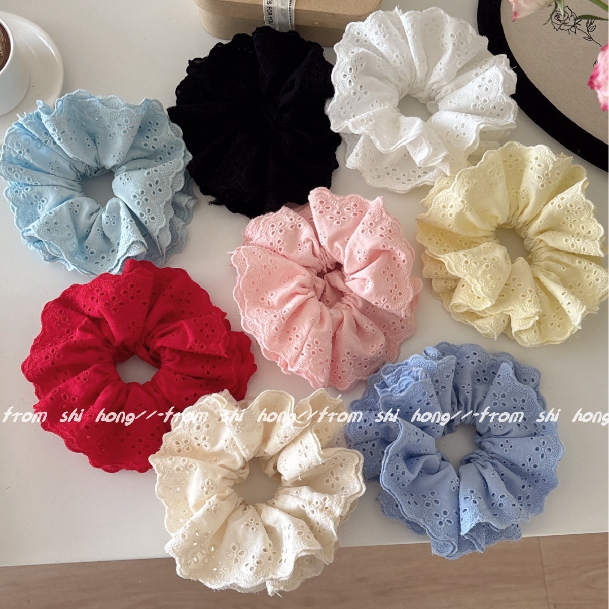 Scrunchie ren họa tiết hoa 4 cánh (4 lớp)