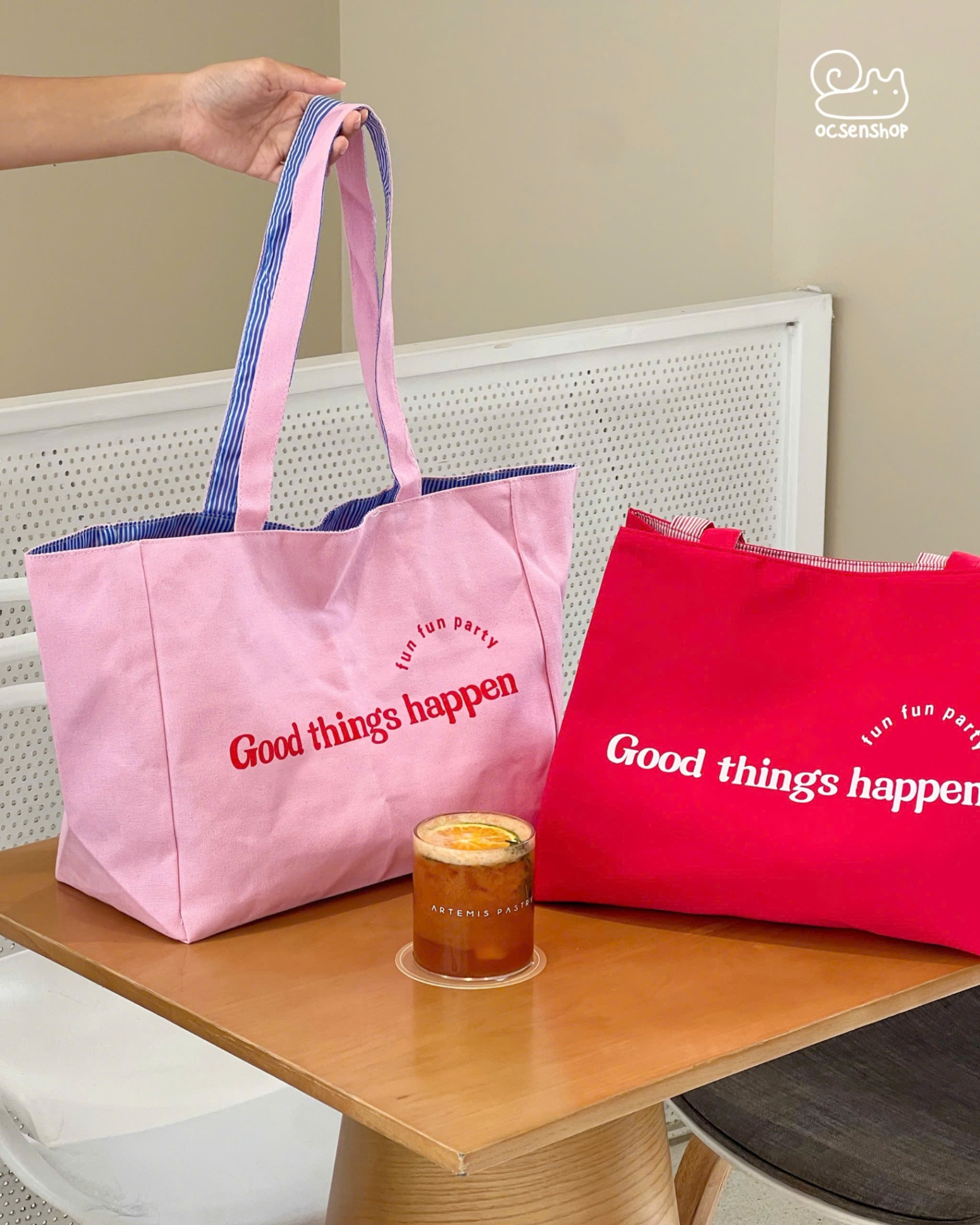 Totebag Good things happen 2 mặt