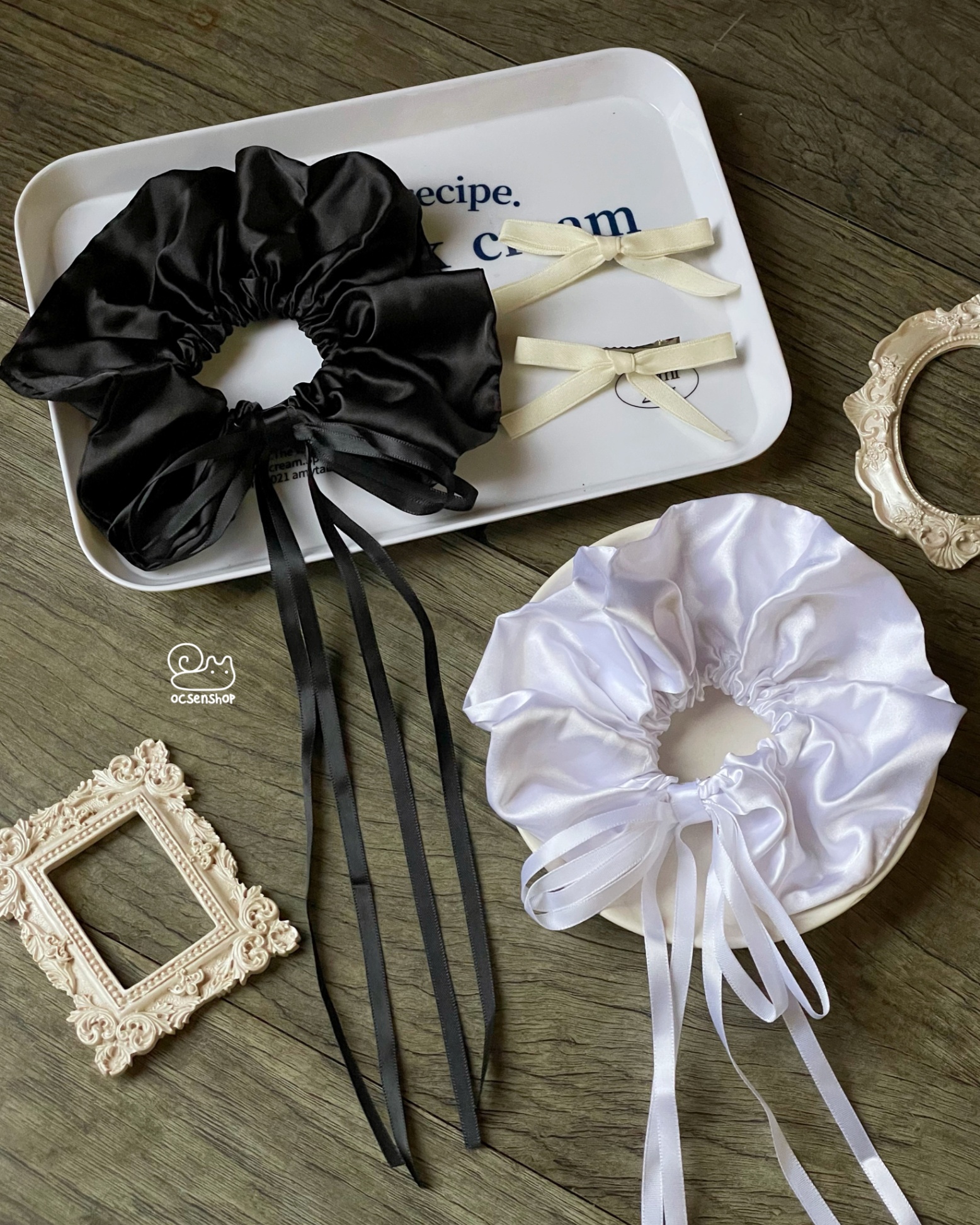 Scrunchie lụa kèm ruy băng dài