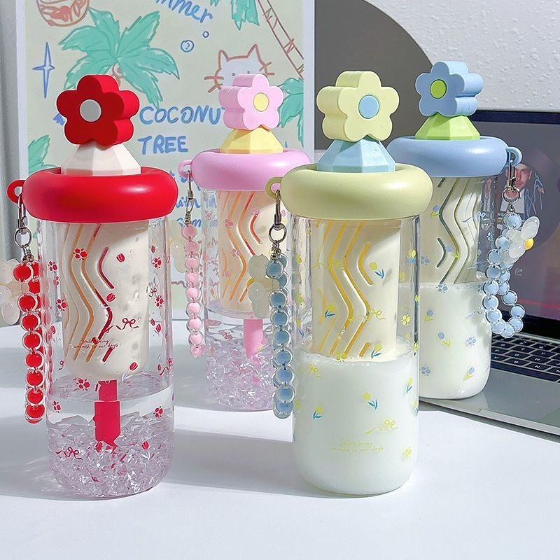 Bình thủy tinh bông hoa kèm móc (700ml)