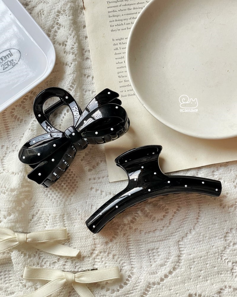 Kẹp càng cua chấm bi