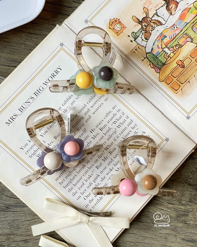Kẹp càng cua bắt chéo charm hoa