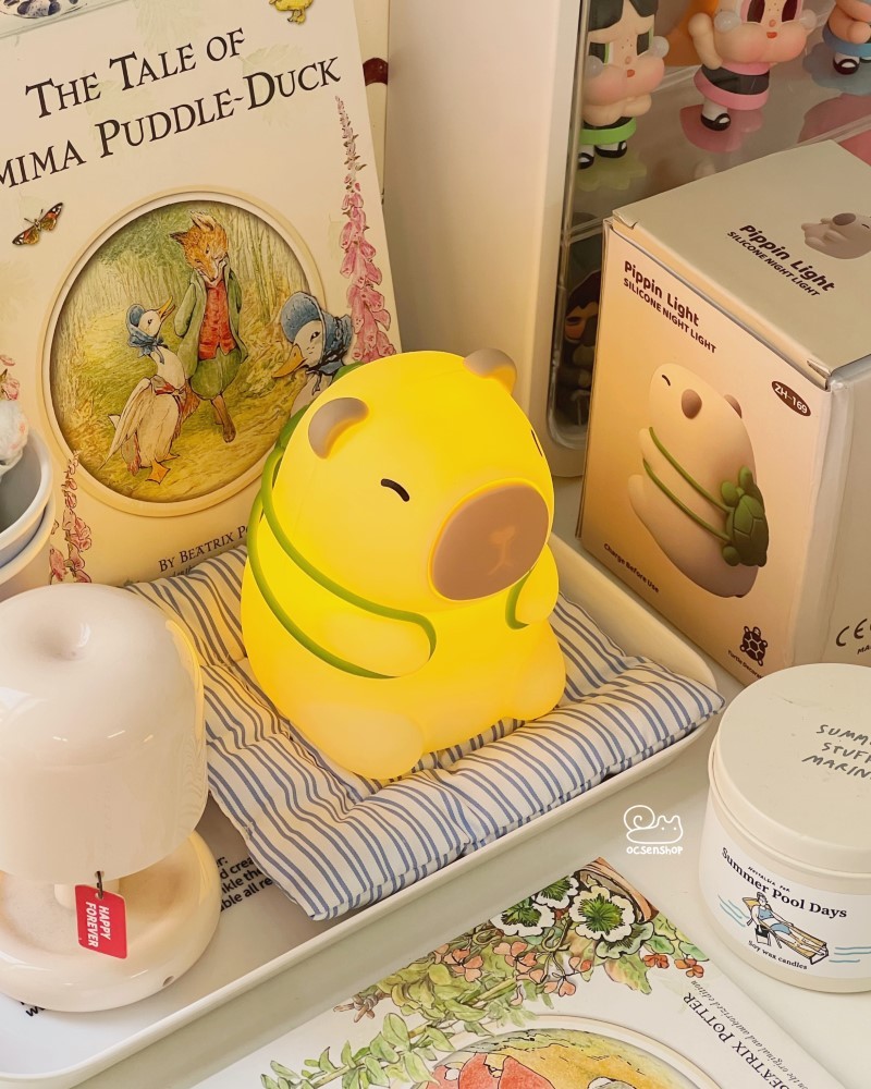 Đèn ngủ Capybara đeo balo rùa