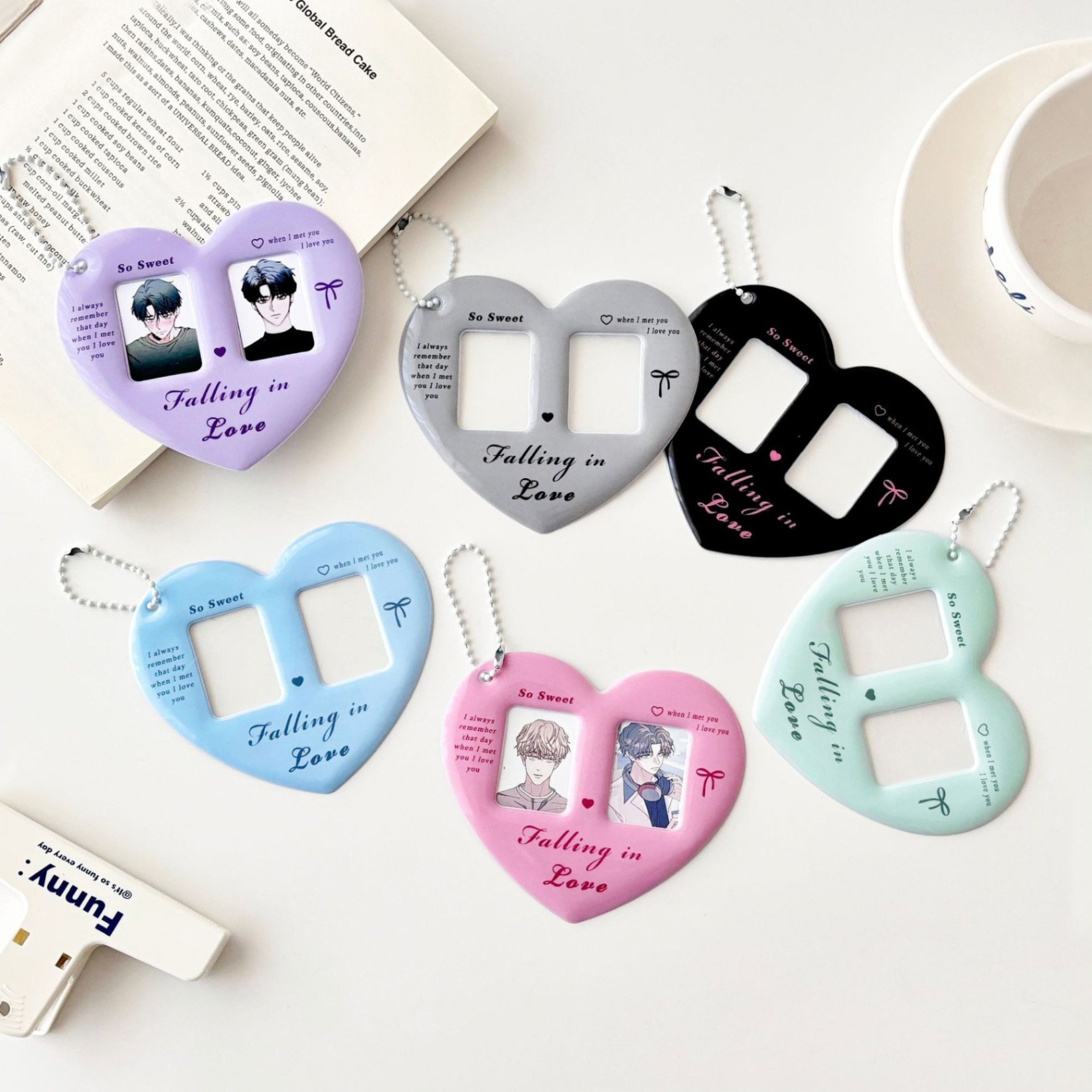 Card holder hình trái tim Falling in Love kèm móc