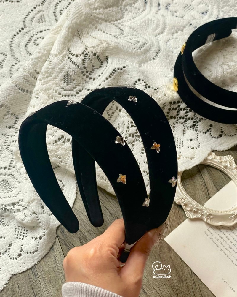 Bờm vải đen đính đá butterfly