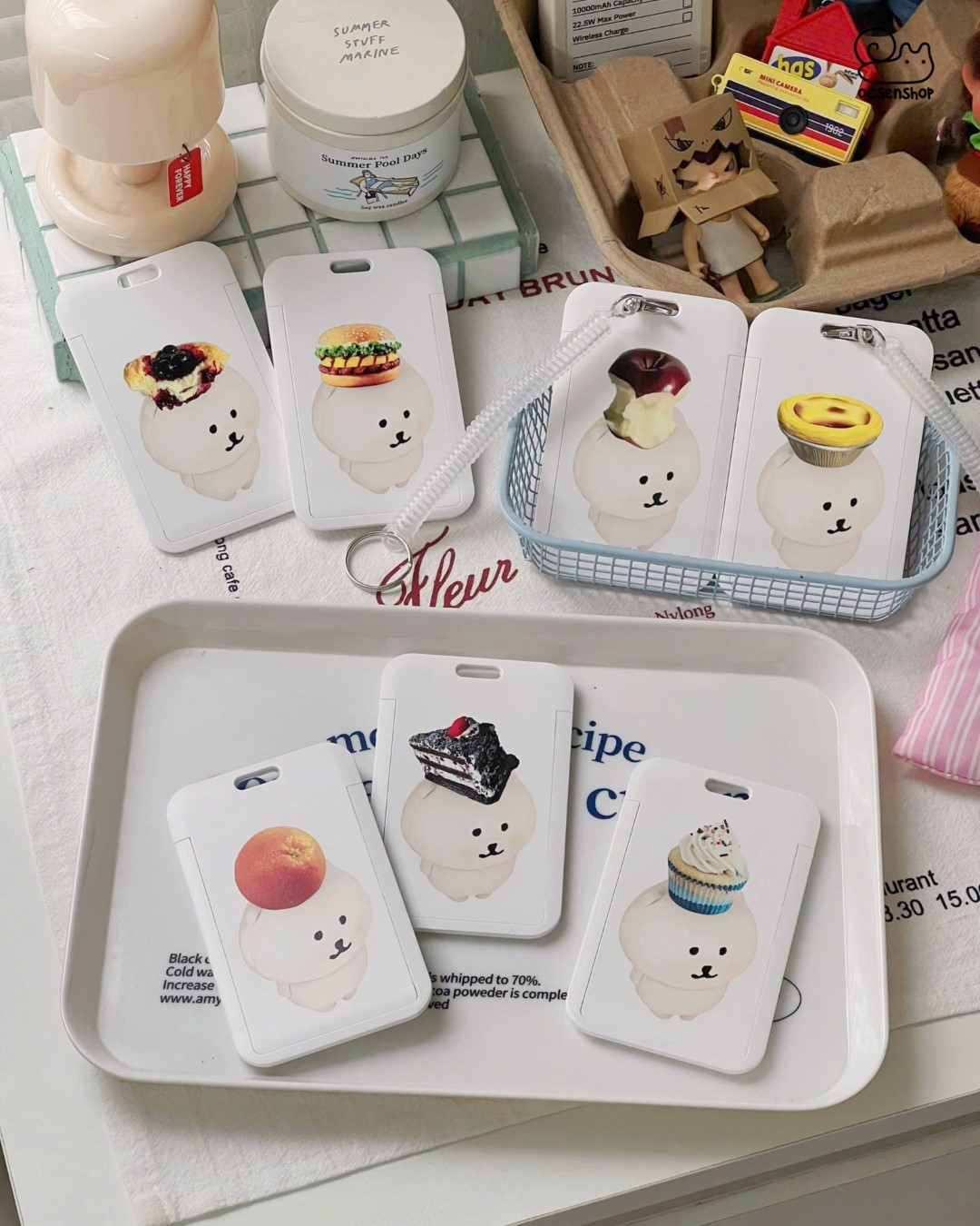Card holder Maltese đồ ăn kèm dây lò xò