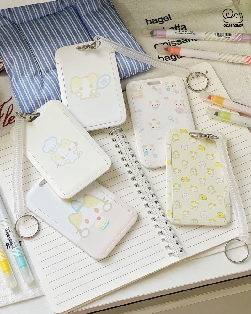 Card holder Mèo tai vàng kèm dây lò xo