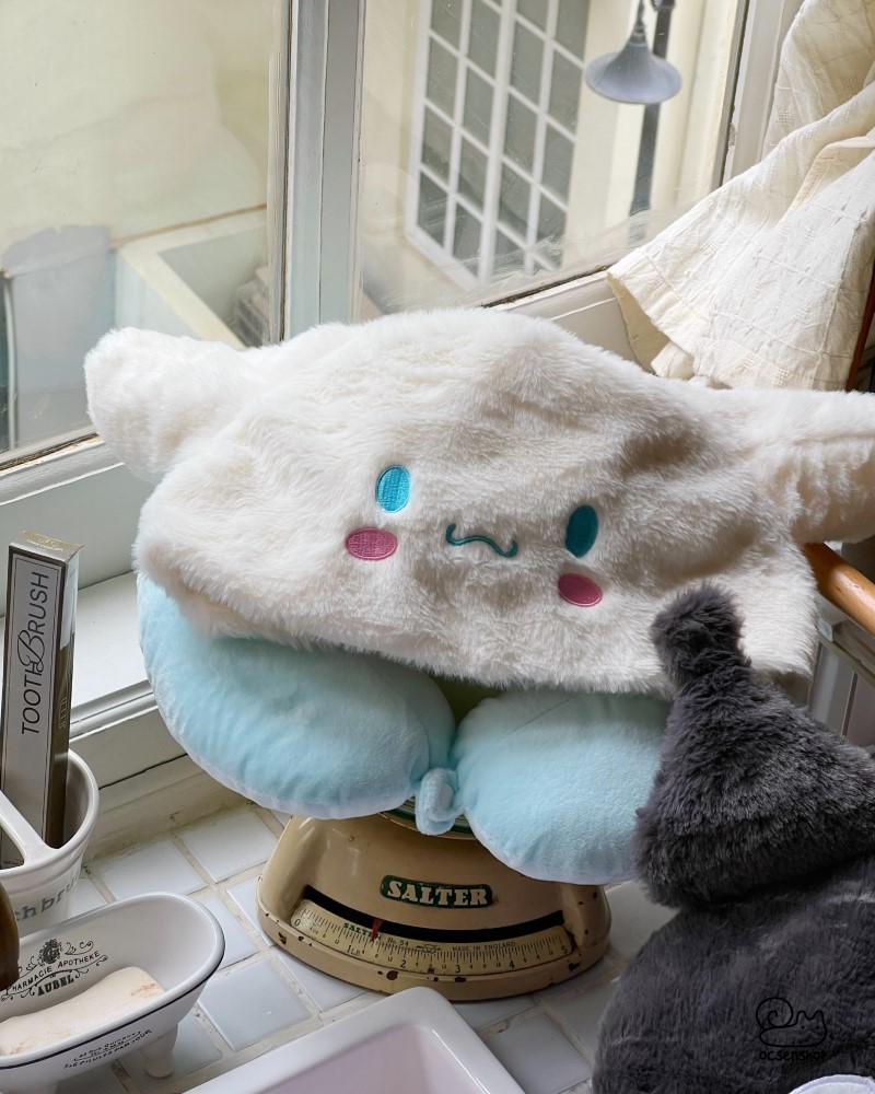 Gối kê cổ kèm mũ Sanrio