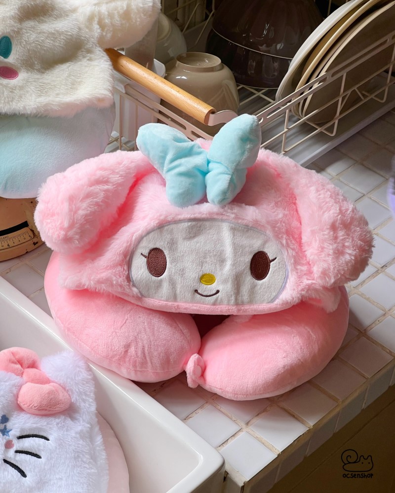 Gối kê cổ kèm mũ Sanrio