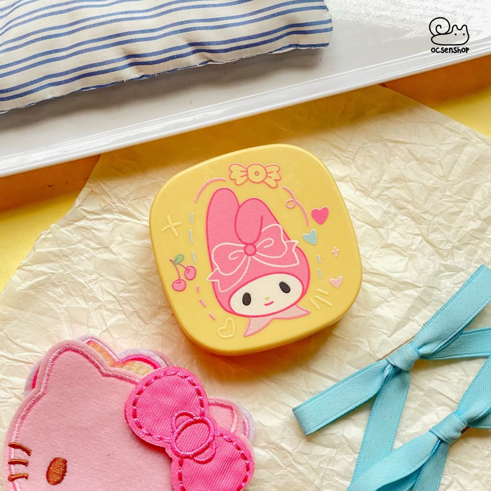 Hộp đựng lens Sanrio nền họa tiết (7x7cm)