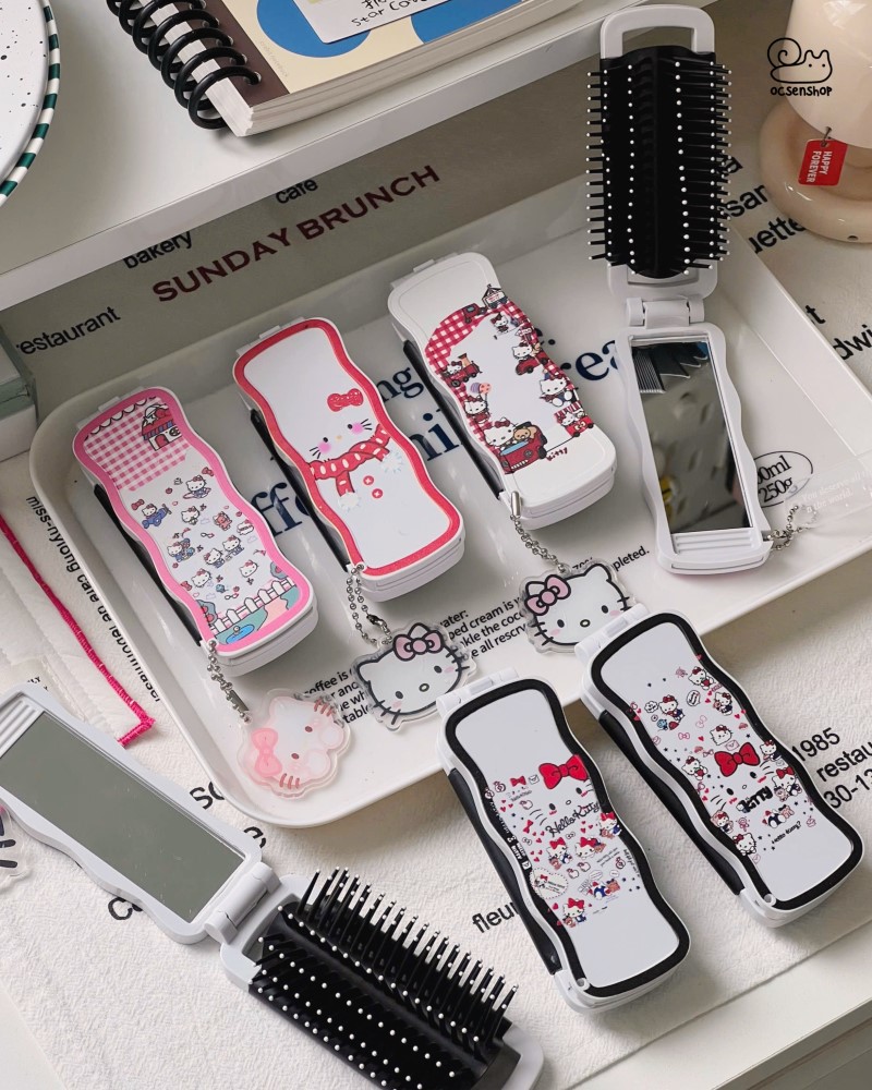Lược gập kèm gương Hello Kitty (Kèm móc)