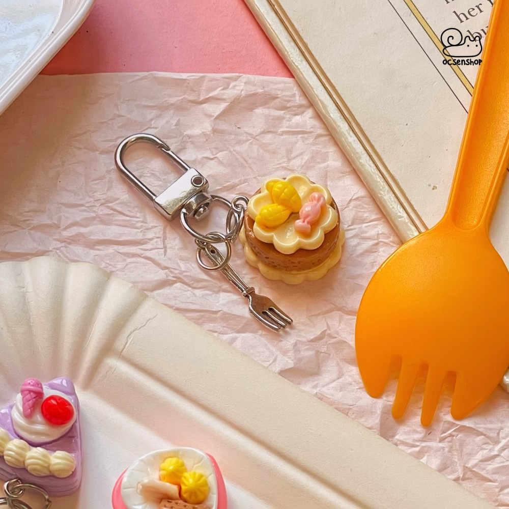 Móc đa năng Bánh ngọt kèm dĩa