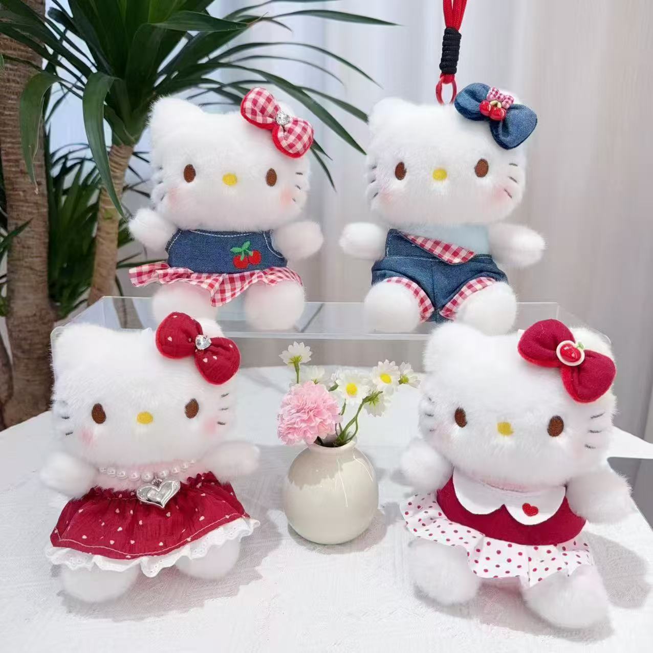 Móc khóa bông Hello Kitty (16cm)
