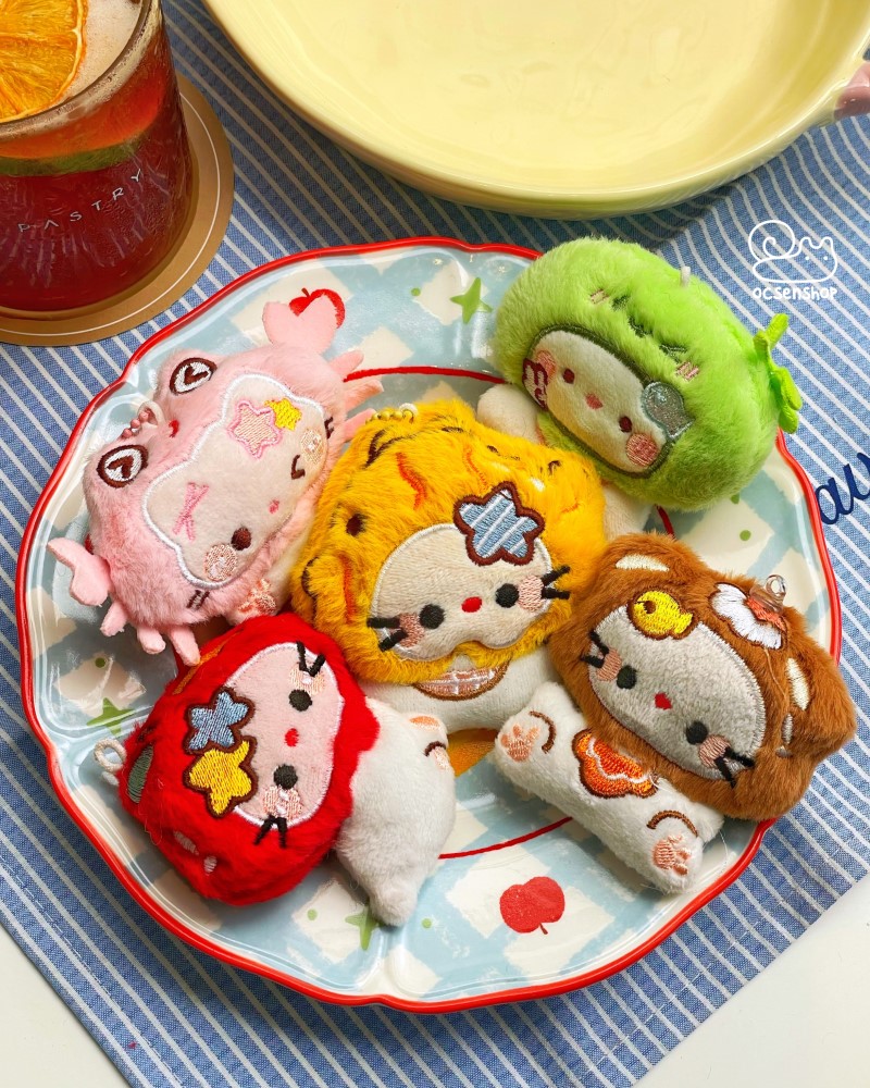 Móc khóa bông Hello Kitty cosplay