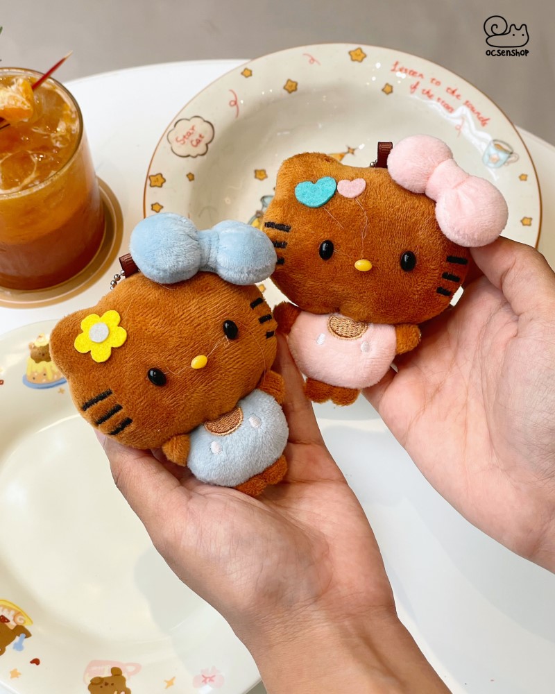 Móc khóa bông Hello Kitty da nâu