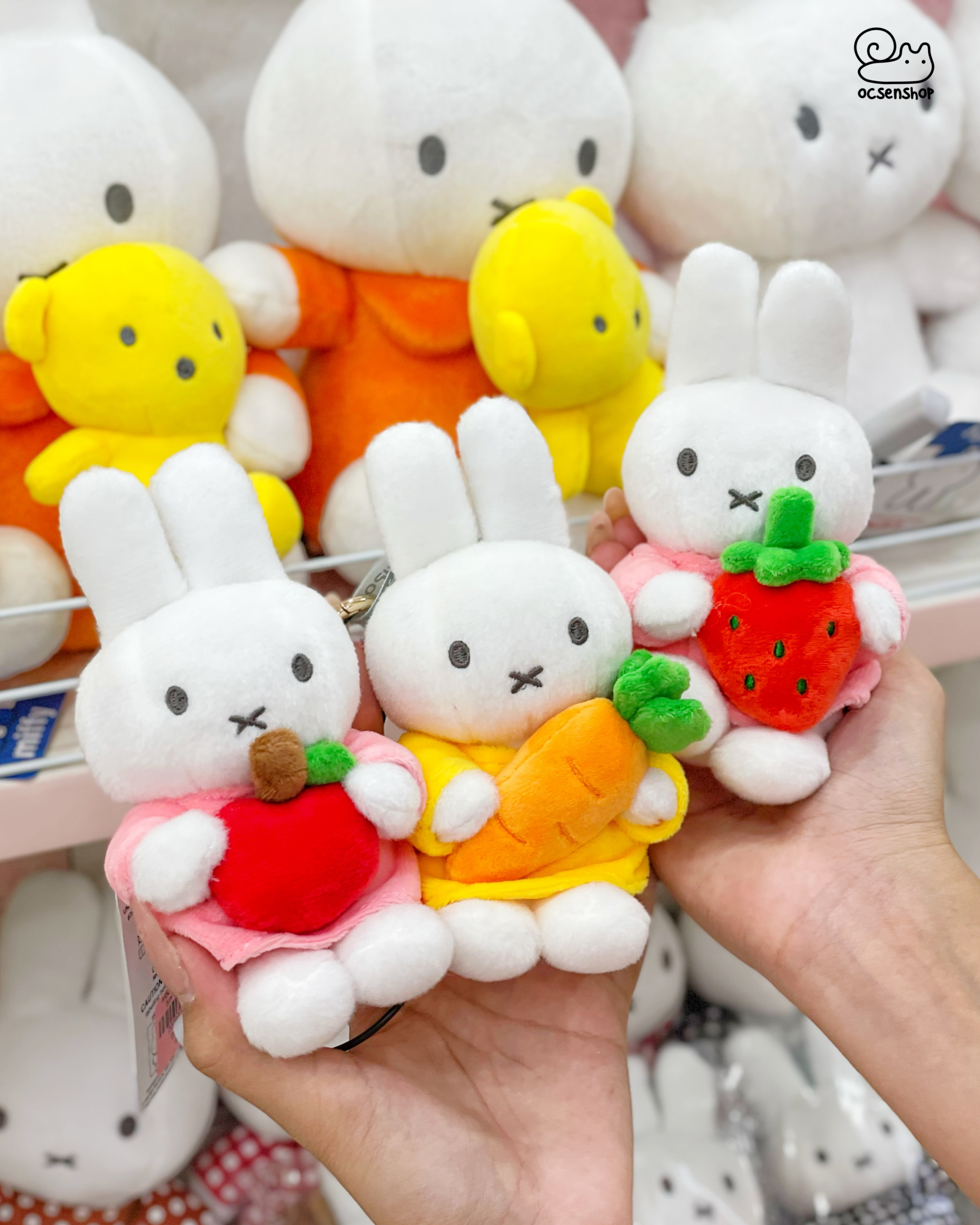 Móc khóa bông Miffy đeo túi