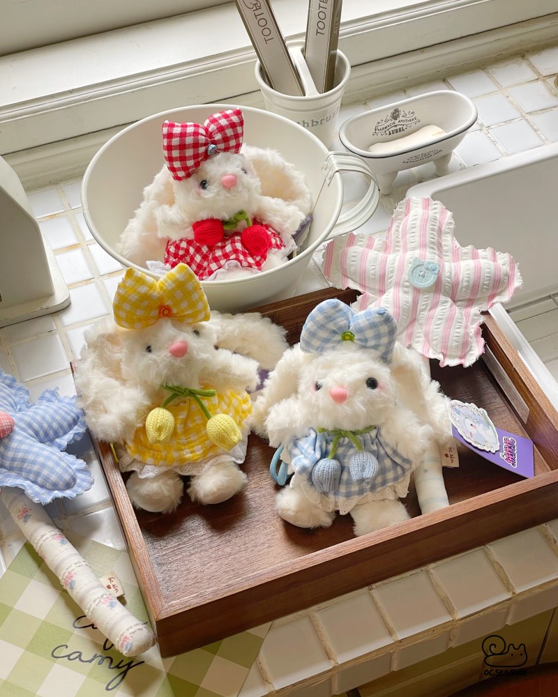 Móc khóa bông Thỏ váy kẻ ô (15cm)